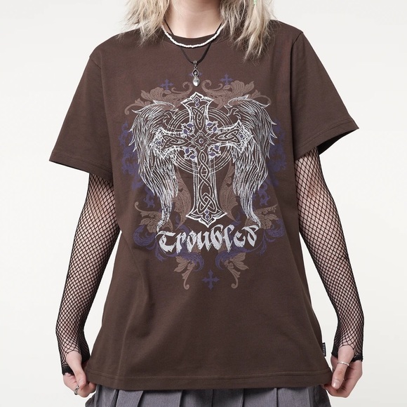 Minga London Winged Cross T-Shirt - Picture 1 of 7